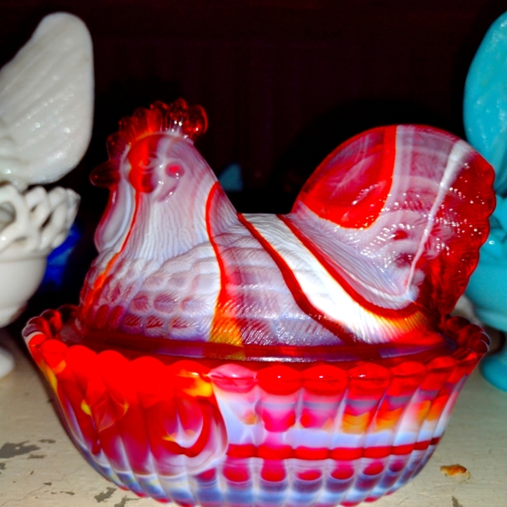 Vintage glass red orange slag rooster on nest